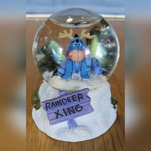 Disney Eeyore Reindeer Xing Snowglobe